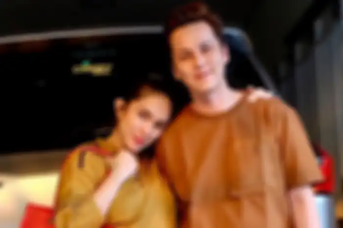 Andhika Pratama dan Ussy Sulistiawaty