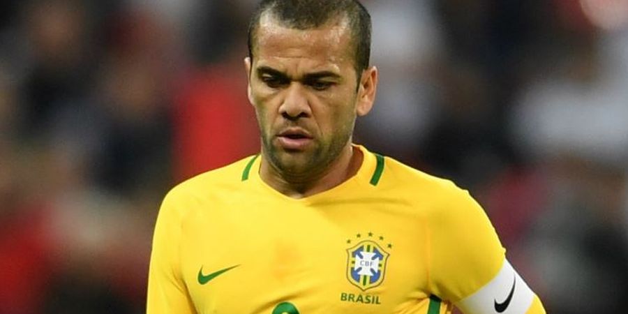 Hampir Kepala Empat, Dani Alves Tetap Dipilih Perkuat Brasil di Olimpiade Tokyo 2020 karena Alasan Ini