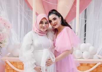 Tampil Serba Pink dalam Acara Baby Shower Anak Sulungnya, Intip Referensi Makeup Pinky ala Artis Cantik Ashanty!