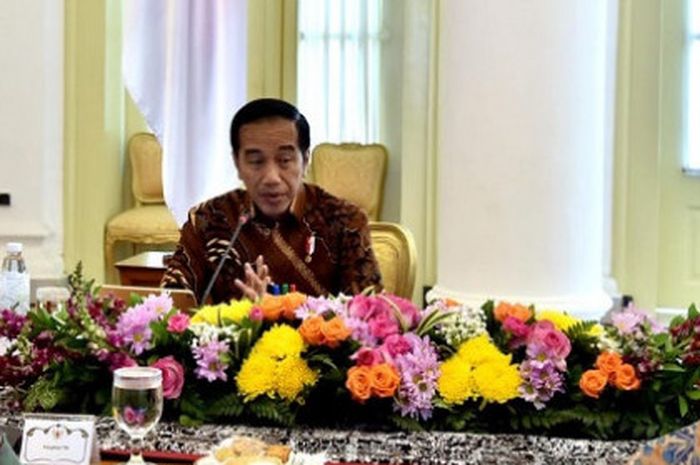 Presiden RI Joko Widodo bicara dakam rapat terbatas persiapan penyelenggaraan Asian Para Games 2018 