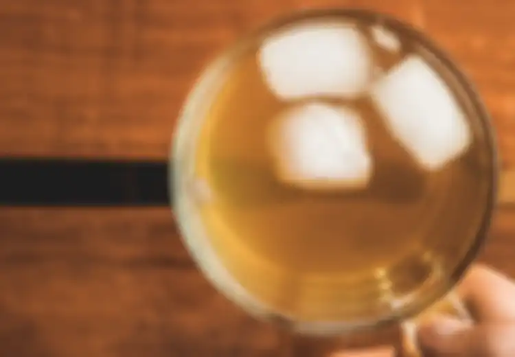 Padahal Minuman Favorit Banyak Orang, Ternyata Sering Minum Es Teh Berisiko Sebabkan Stroke dan Berbagai Penyakit Ini