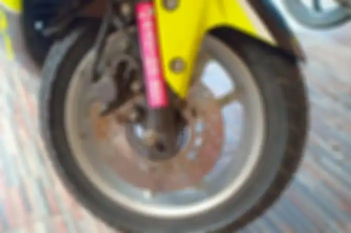 Tekanan ban depan NMAX 22 psi yang belakang 36 osi