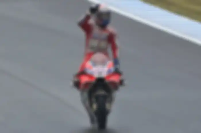 Dovizioso sudah menutup ruang sebaik mungkin tapi gagal