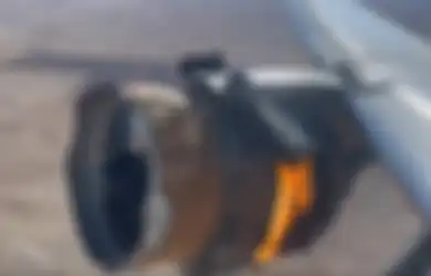 Ngeri! Mesin Pesawat Terbakar Saat Mengudara, Produsen Pesawat Tangguhkan Puluhan Produksi Pesawat United Airlines Boeing 777