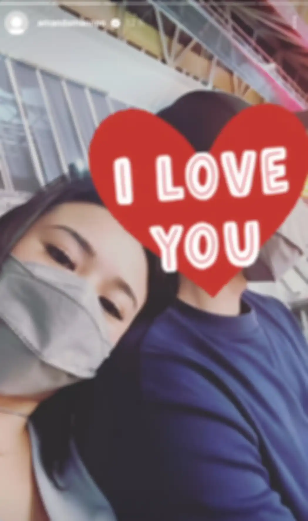 Nama Amanda Manopo hingga kini masih terus menjadi perbincangan hangat di media sosial oleh warganet setelah unggah foto bersama pria. Siapa?