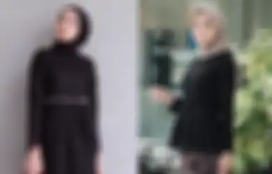4 Inspirasi Outfit Kebaya Hitam Untuk Hijabers, Tambah Elegan