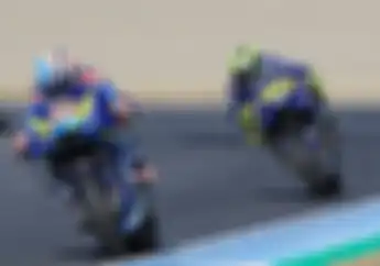 Enggak Terima Disalip Pembalap Suzuki, Valentino Rossi Marah-marah ke Yamaha