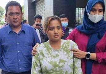 Dilaporkan Ustaz karena Makan Babi Sambil Baca Bismillah, Selebgram Lina Mukherjee Sedang Upayakan Damai