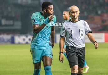  Dua Pelatih Layangkan Protes di Hari yang Sama, Kinerja Wasit Jadi Masalah Serius di Liga 1 saat Ini