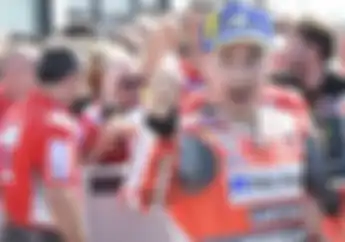 Enggak Nyangka! Ada Helm Rival di Koleksi Puluhan Helm Jorge Lorenzo