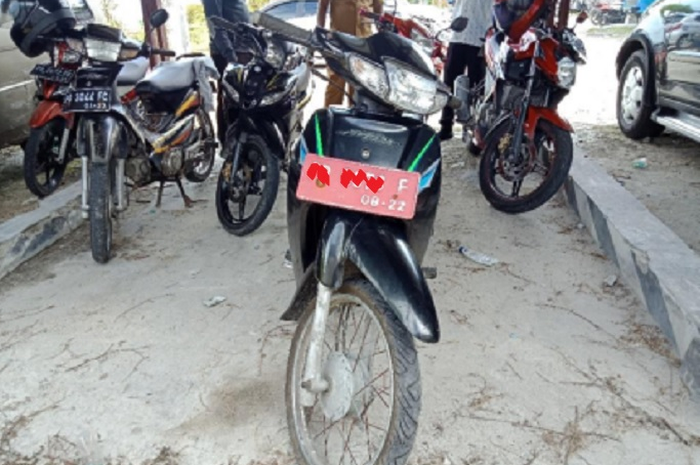  Honda Supra dilelang murah meriah Rp 300 ribu, buruan dibawa pulang.