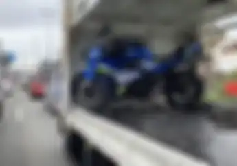 Terciduk, Suzuki GSX-R250 Diangkut Mobil di Jalan Raya, Enggak Lama Lagi Dijual Bebas?