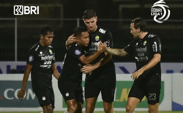 Persib Bandung berhasil menang melawan Persiraja Banda Aceh