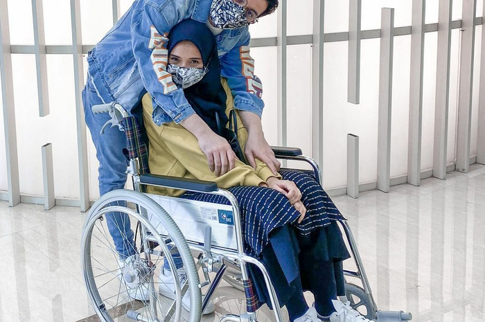 Zaskia Sungkar dan Irwansyah.