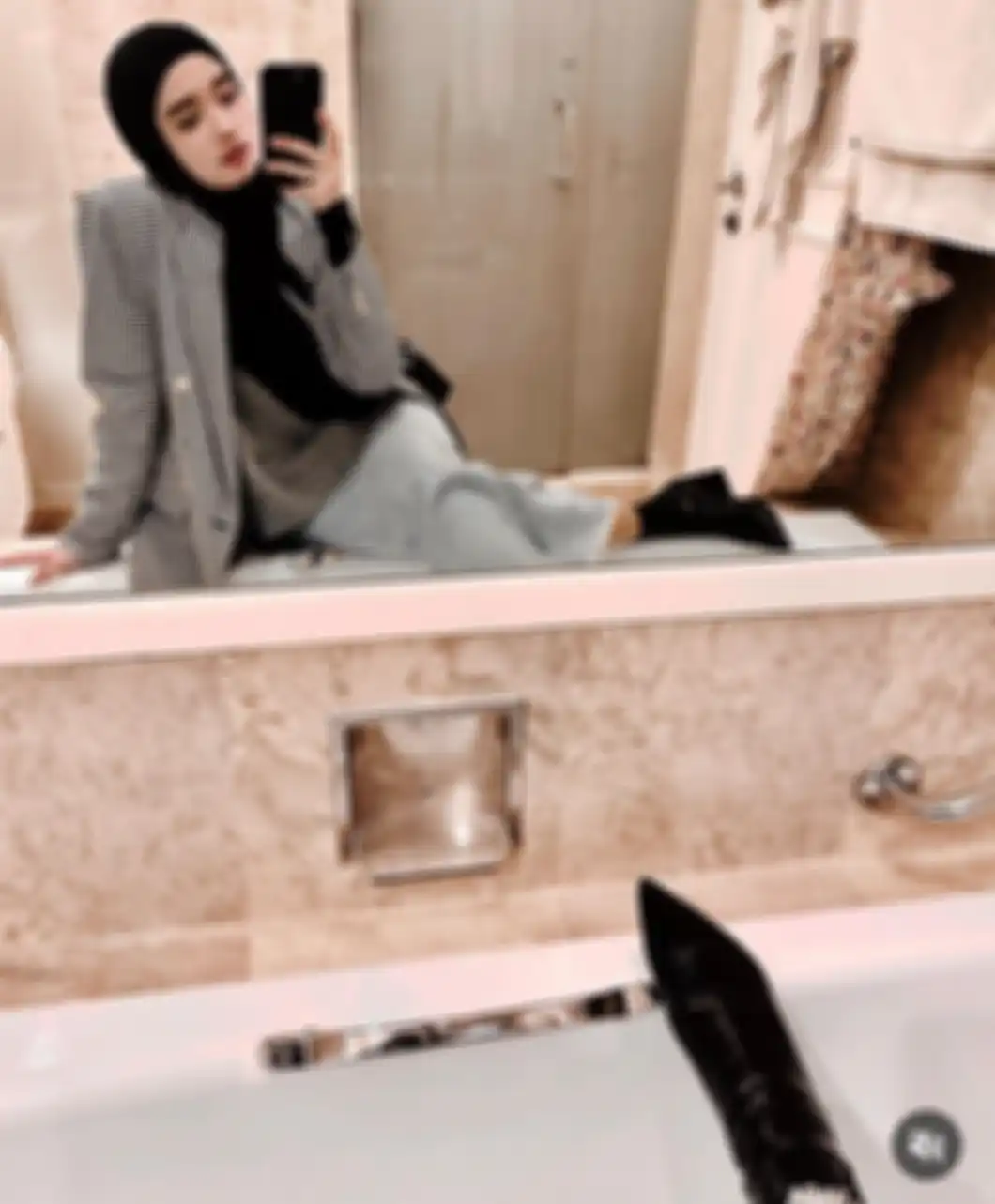 unggahan Inara Rusli