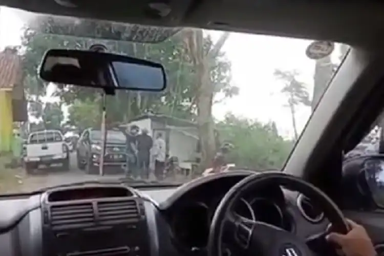  Bandung Geger, Koboi Jalanan yang Acungkan Pistol Ternyata Oknum Polisi, Begini Penjelasan Kanitlantas