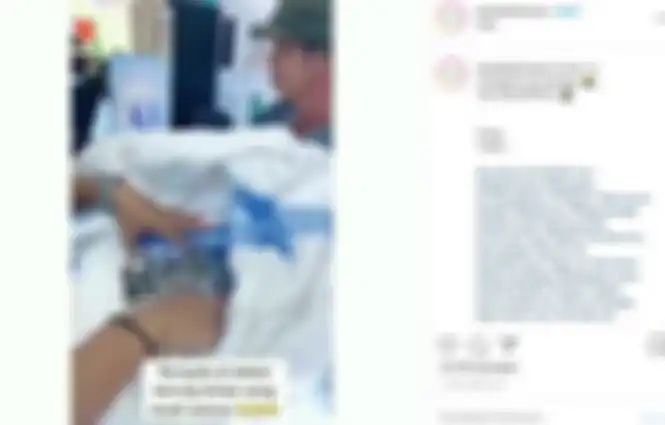 Momen saat seorang kakek pemulung bawa sekarung uang receh untuk beli ponsel sang cucu