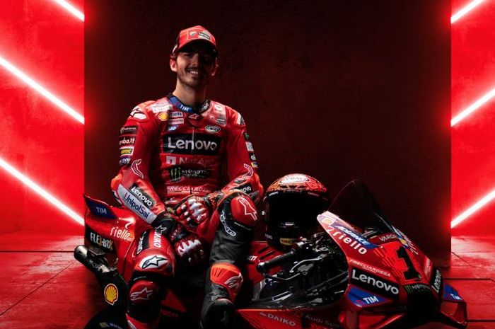 Pembalap Ducati, Francesco Bagnaia, pada persentasi tim untuk MotoGP 2024 Senin (22/1/2024).