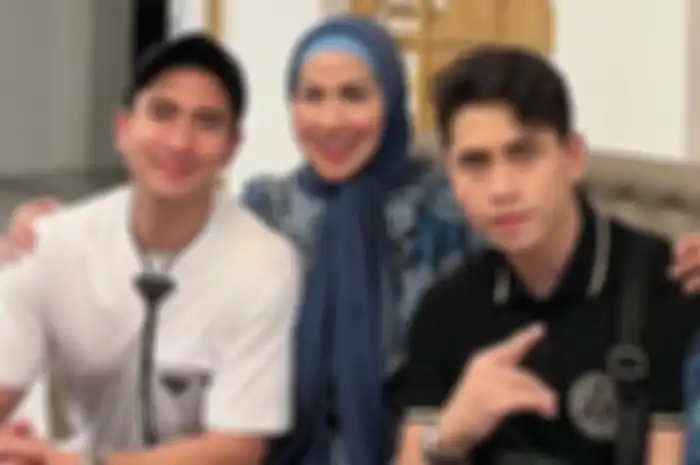 Athalla Naufal dan Verrel Bramasta bersikukuh bakal keluar dari Kartu Keluarga (KK) jika sang ibu kembali ke Ferry Irawan.