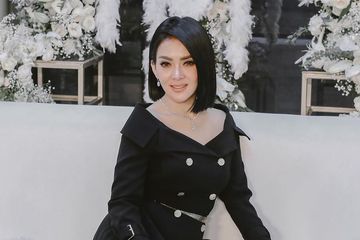 Postingan Syahrini Bongkar Tanggal Pertemuan Pertama Incess dengan Keluarga Besar Reino Barack, Ada Apa?