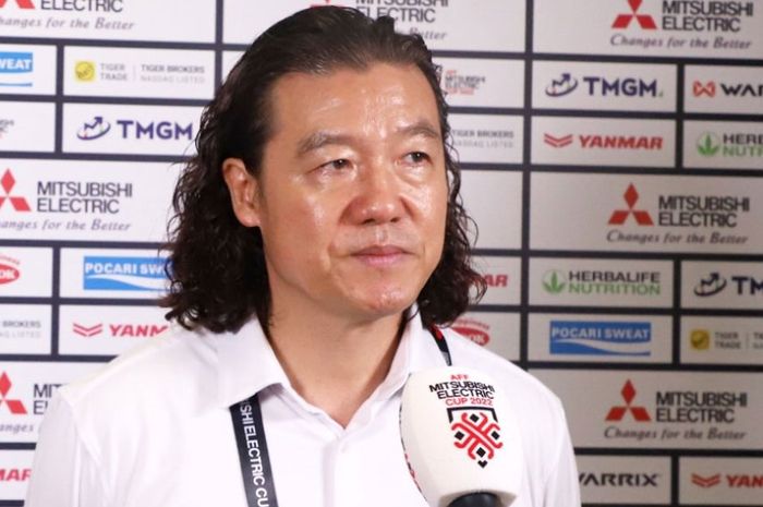 Pelatih Timnas Malaysia, Kim Pan-gon, saat diwawancarai dalam ajang Piala AFF 2022.