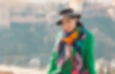 Duduk Cantik Pakai Kolor Pendek Setengah Jutaan, Penampilan Kaki Nagita Slavina yang Putih Mulus Bak Putri Salju Curi Perhatian Netizen Hingga Banyak yang Ucapkan Ini