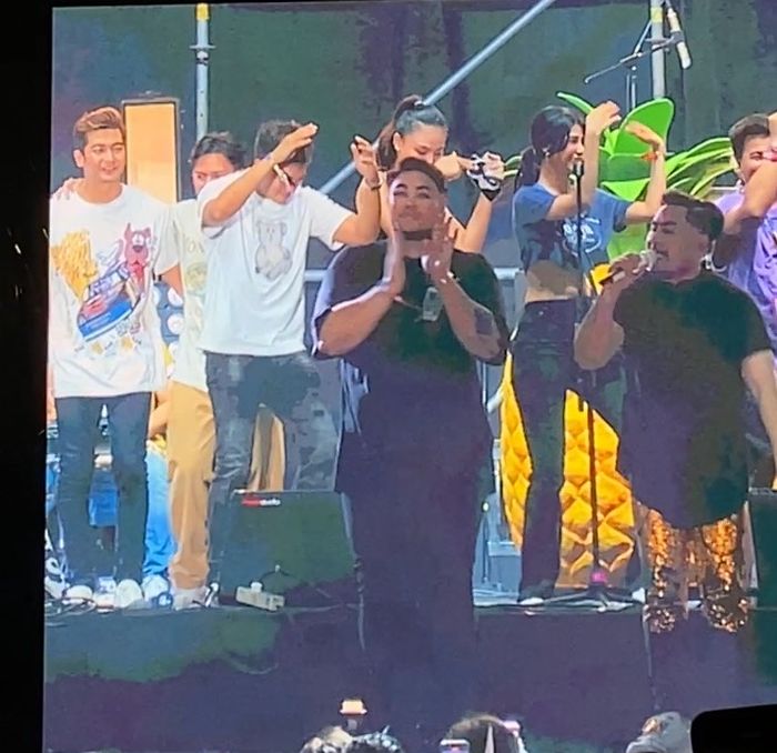 King Nassar ajak Ivan Gunawan nyanyi bareng di panggung Pestapora 2024.