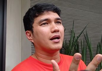 Konser Tribute To Coldplay, Opening Act Aldi Taher Bawa Nama Kaesang, Jokowi hingga Megawati