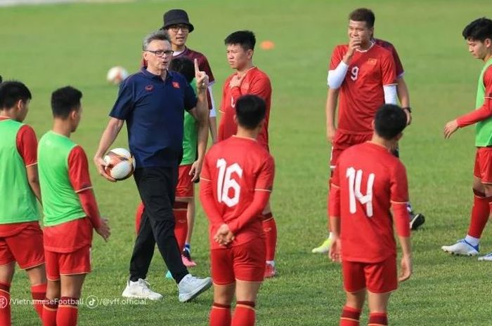 Kondisi kebugaran pemain bikin Timnas U-22 Vietnam diharamkan bermain sampai babak tambahan melawan Indonesia di semifinal SEA Games 2023.