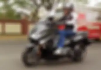 Beda Sama NMAX, Yamaha TMAX DX Seharga Rp 319 Juta Punya Fitur Anti Pegal