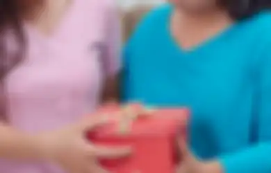 6 Ide Hadiah Paling Praktis tapi Berkesan untuk Ibu Tercinta, Bisa Kamu Bagikan di Hari Ibu loh