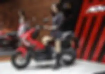 Waduh! Ada yang Bilang Skutik Adventure Honda ADV 150 Gak Bakalan Laku Dijual, Kok Gitu?