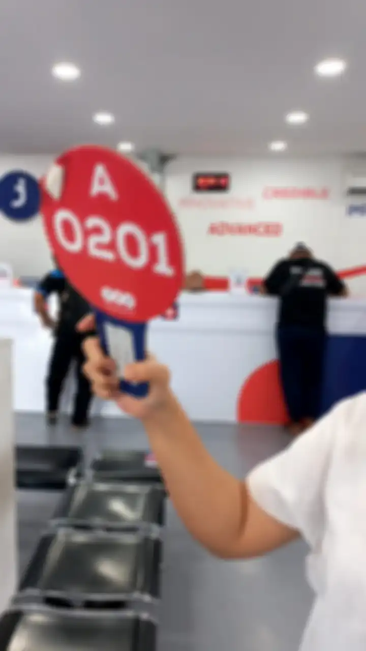 Nomor peserta lelang untuk bid