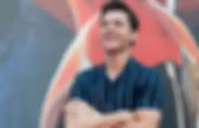 Tom Holland dan Beberapa Seleb Hollywood Suka Banget Nasi Goreng!