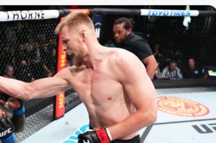 Alexander Volkov ikut merasa rugi dengan tingkah Jon Jones