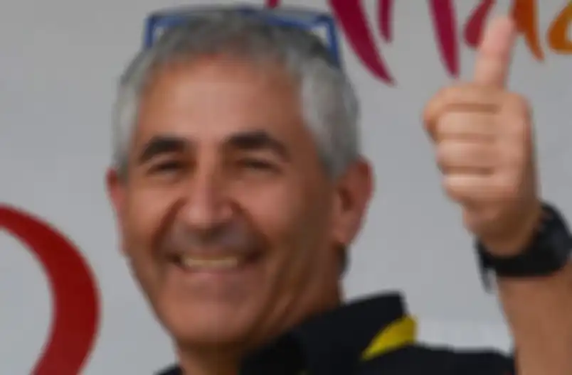 Chicho Lorenzo, ayah Jorge Lorenzo menyoroti performa Valentino Rossi.