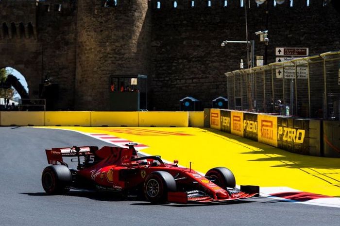 Pembalap Ferrari, Sebastian Vettel saat beraksi pada babak kualifikasi GP F1 Azerbaijan 2019, Sabtu (27/4/2019)