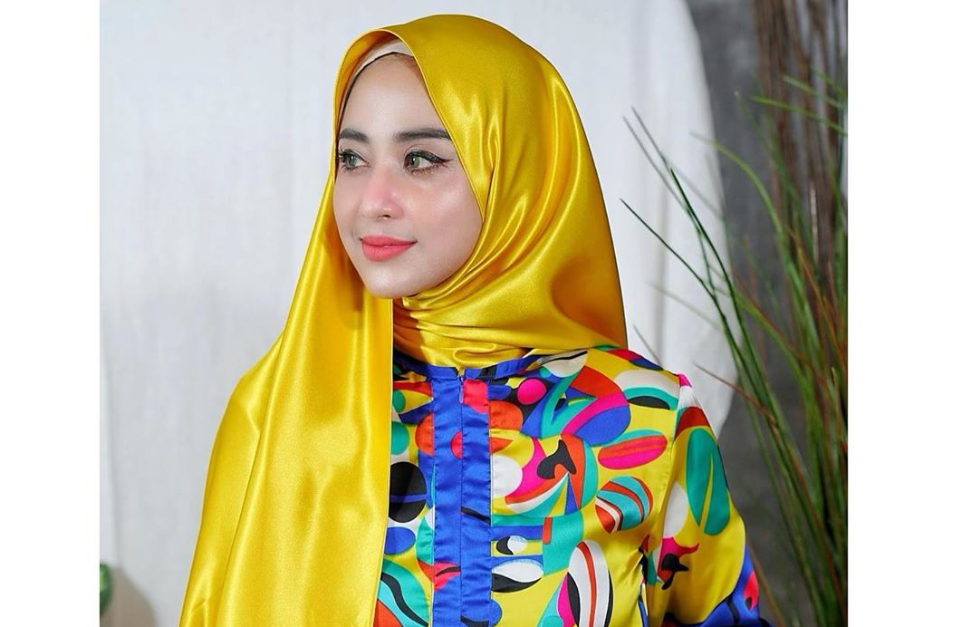 Dewi Perssik