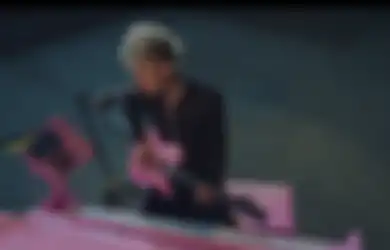 10 Rekomendasi Lagu Pop Punk Terbaru, Dari Machine Gun Kelly Hingga Doll Skin