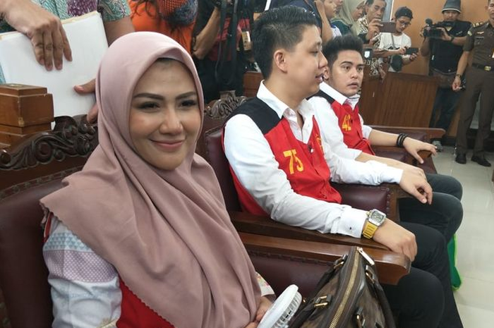 Trio Ikan Asin Jalani Sidang Perdananya
