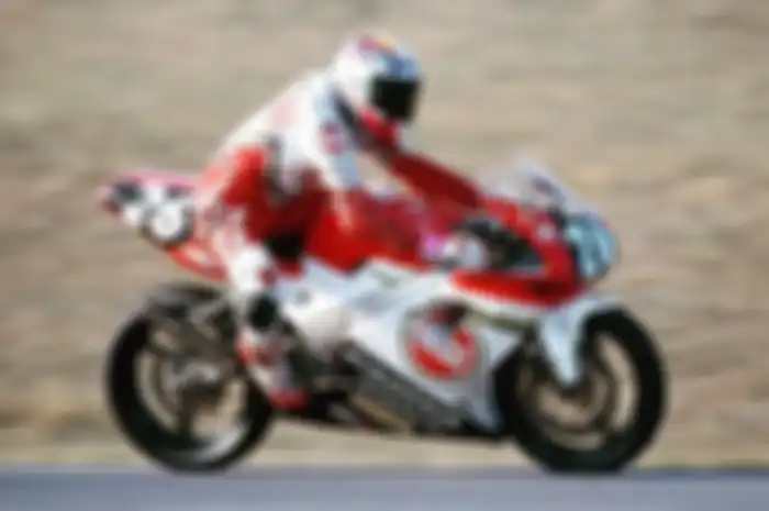 Cagiva Mito motor balap pertama Rossi