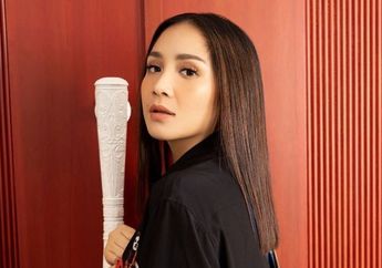 Beneran Tajir Melintir, Nagita Slavina Boyong Bioskop Lengkap dengan Jajanan Popcorn dan Burger ke Istana Andara, Warganet: Sultan Gak Pelit!