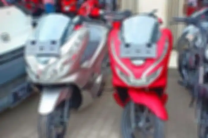 Honda PCX di dealer MPM Pinang Tangerang.