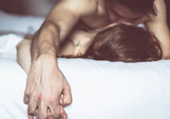 Menopause Nggak Lagi Jadi Masalah Saat Main di Ranjang, Ini 4 Tipsnya Agar Tetap Hot