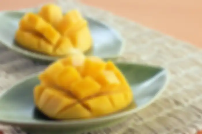 Namun, Anda juga perlu mengetahui bahwa selain buah ini menyehatkan, juga bisa membahayakan tubuh jika Anda mengonsumsinya dengan jenis makanan ini.