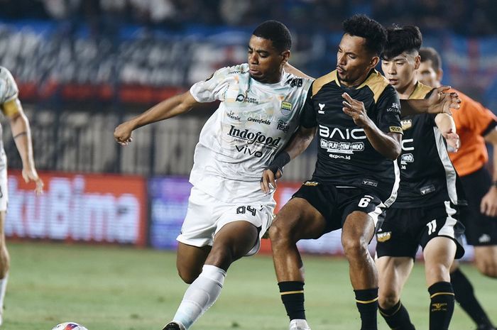 Persib Bandung menghadapi Dewa United pada laga Piala Presiden 2025, Selasa (8/7/2025). 