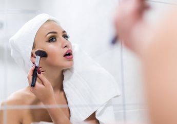 Yakin Tak Mau Coba Membersihkan Wajah Sebelum Tidur? Bikin Nagih Pakai Bahan Alami Satu Ini Bisa Gantikan Cleanser Mahal