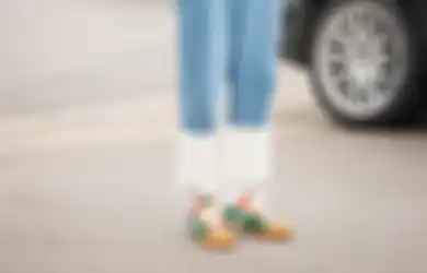 5 Model Sneakers yang Bakal Ngetren di Tahun 2021. Kece Banget!