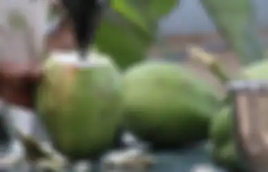  6 Bulan Rutin Konsumsi Air Kelapa Tiap Hari, Wanita Ini Takjub Alami Hal Tak Terduga pada Tubuhnya