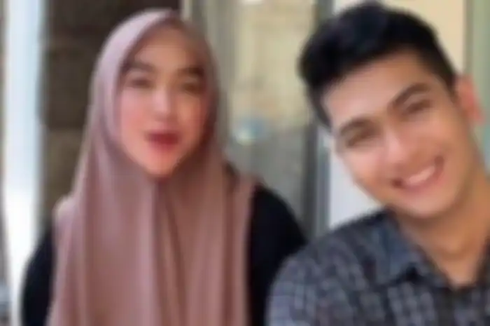 Asmaranya dengan Pria Aceh Ini Makin Terkuak, Ria Ricis Kepergok Pamer Cincin di Jari Manis, Siap Lepas Lajang?